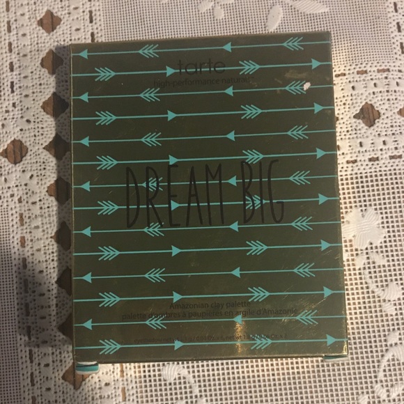 Makeup Bundle - Picture 2 of 11